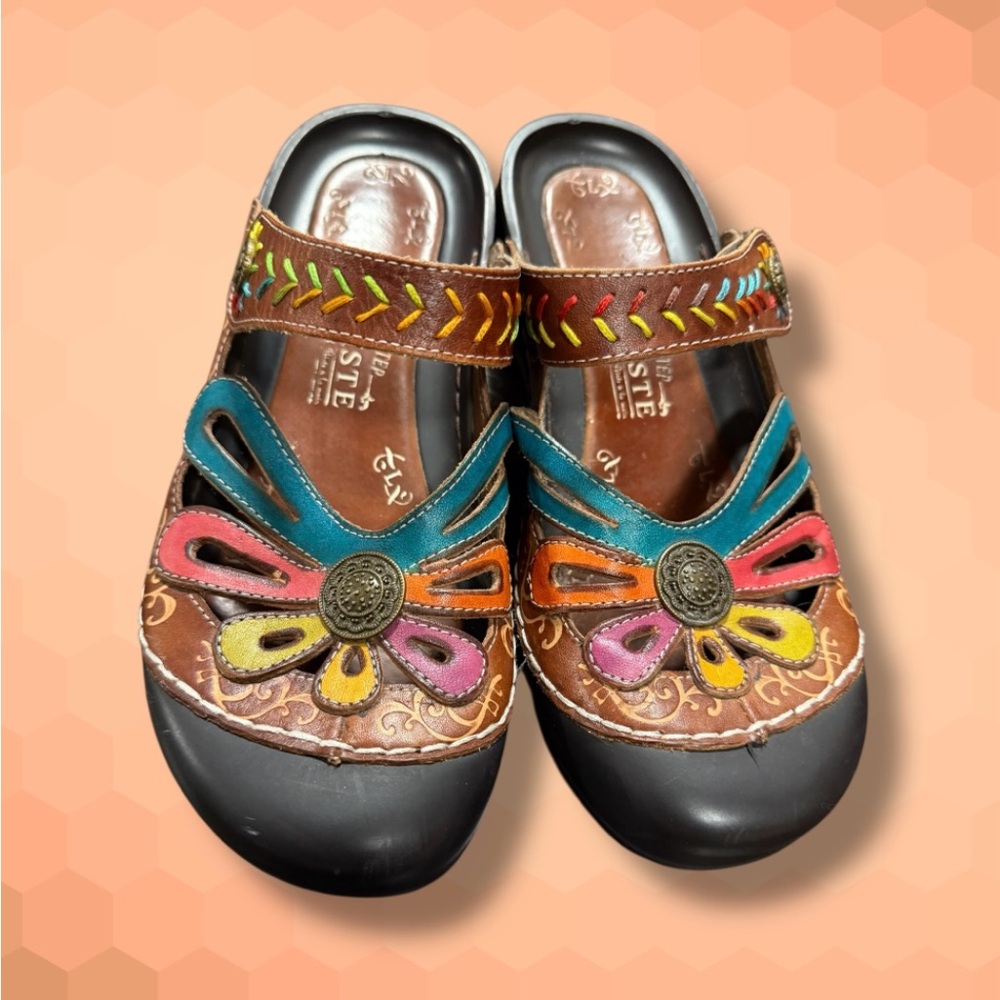 L’artiste Spring Step Multicolored Closed Toe Sandals - Picture 2 of 6